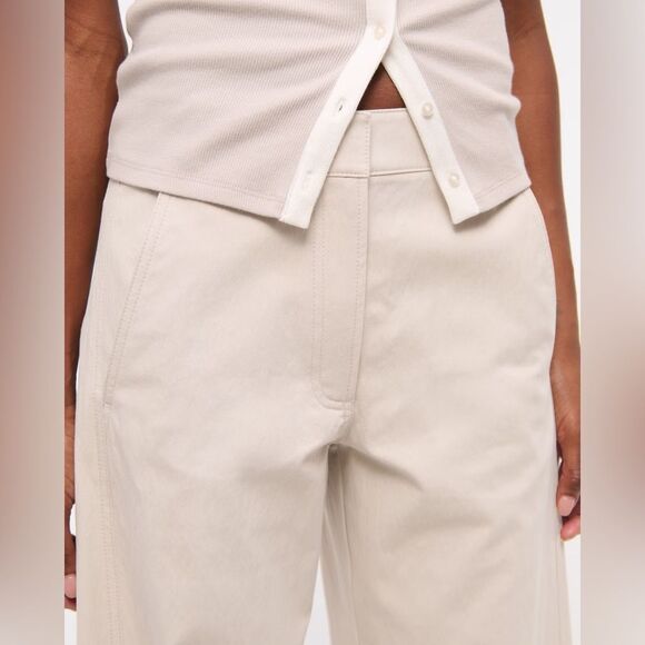 🆕 Abercrombie & Fitch | Mid Rise Barrel Pant | Ash Light Tan Trousers - Picture 3 of 7